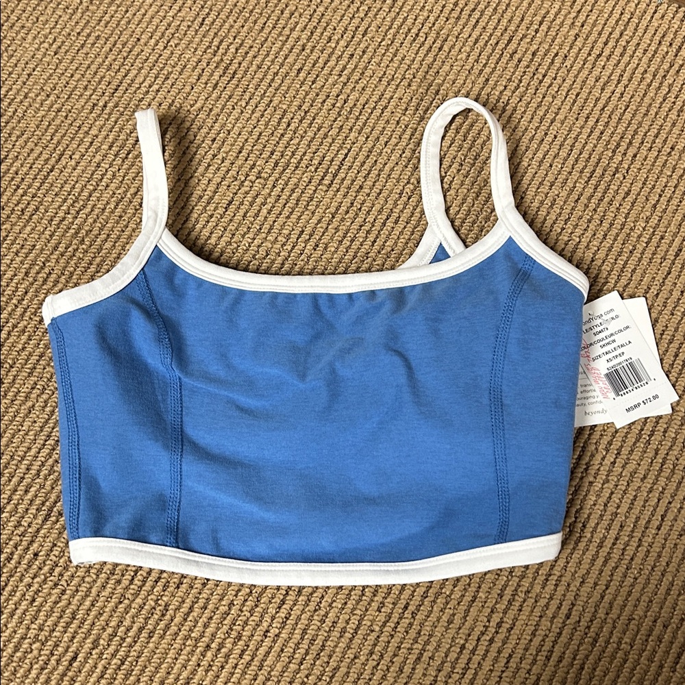 Beyond yoga power new moves high cropped tank sky blue/cloud white